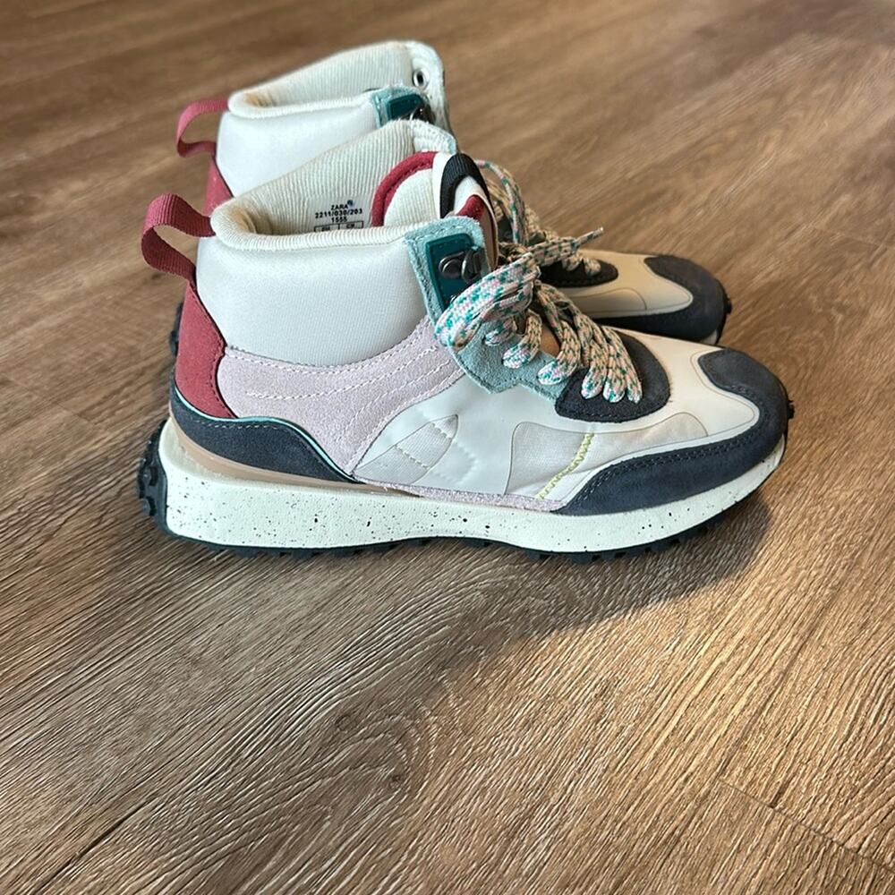 Zara High Top Hiking Boot Sneakers‎ Multi-Color Size 5.5